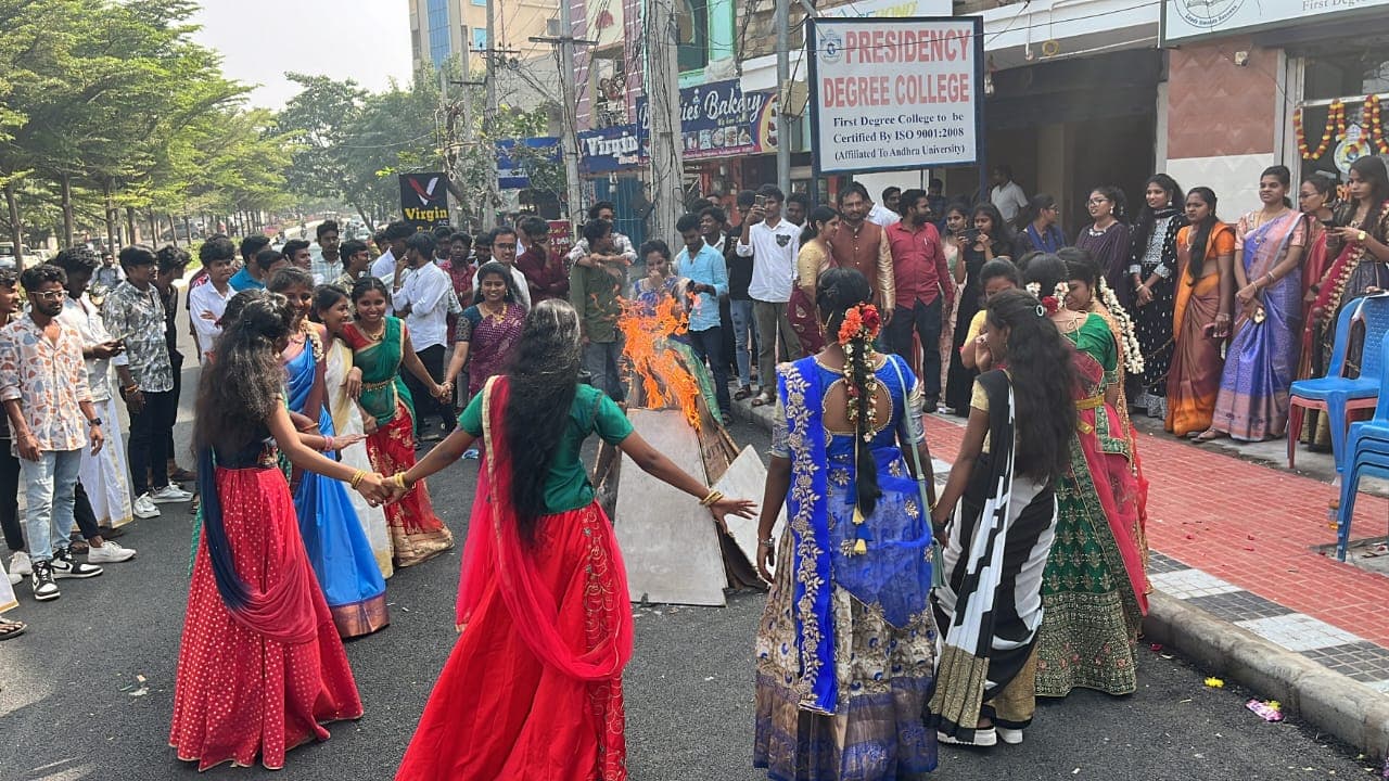 Presidency Degree College Campus Life photo 4